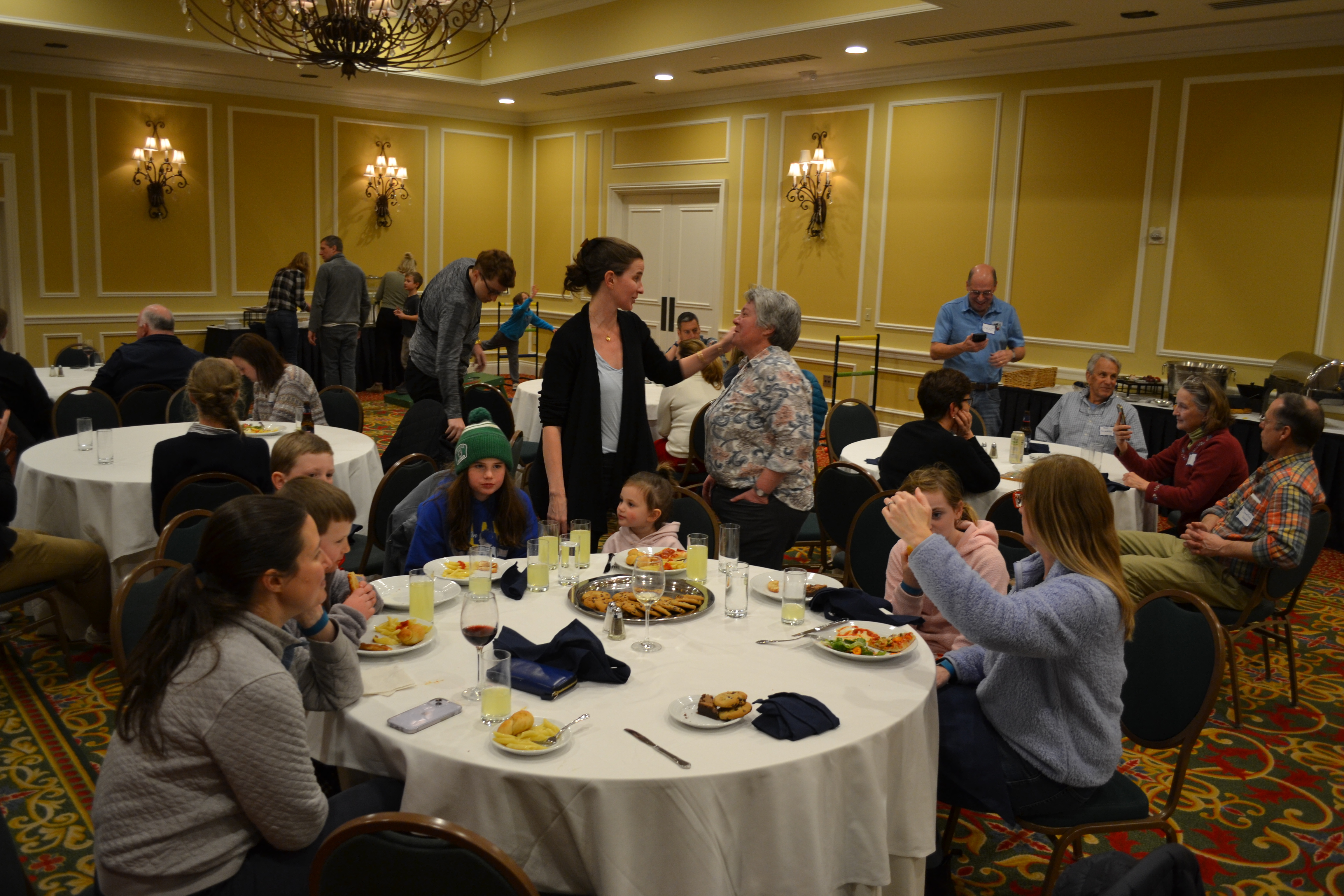 Welcome dinner for members and families!